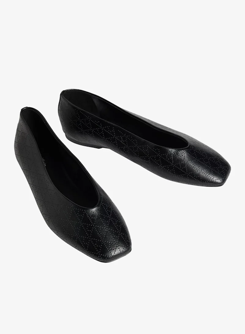 CALVIN KLEIN Liliana - Leather Logo Ballerinas